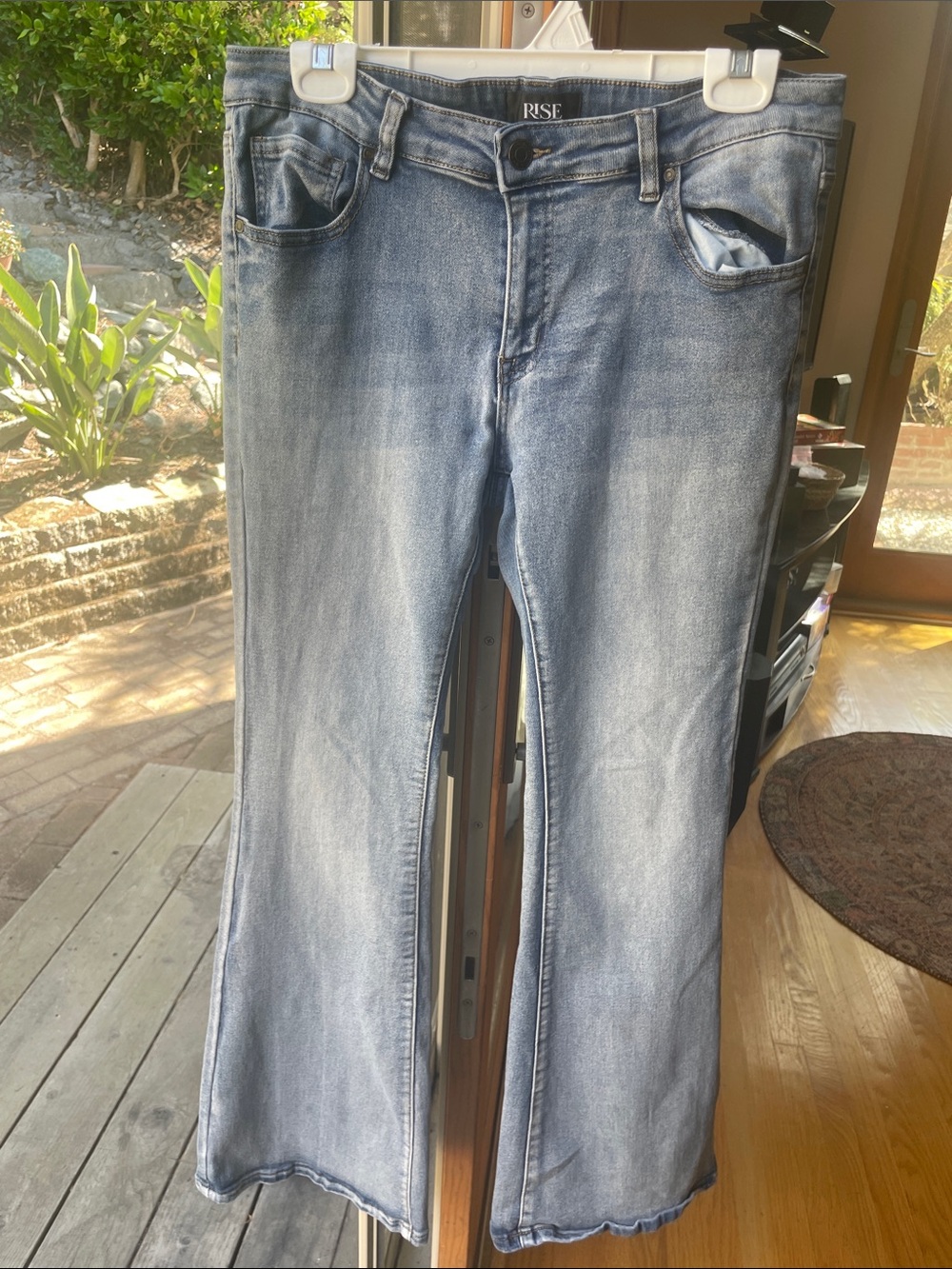 RISE SUPPLY CO Flared Jeans. Light wash denim blue. Mid-rise. Size 13. EUC